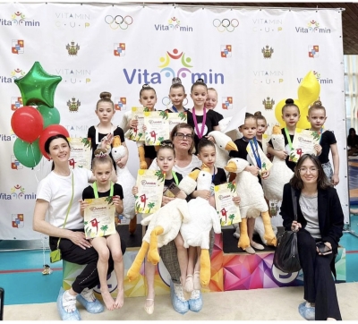 Впервые в соревнованиях приняли участие группа гимнасток из Абхазии от ДЮСШ №1 г. Сухум в открытом турнире по художественной гимнасте &quot;Солнечные зайчики&quot;